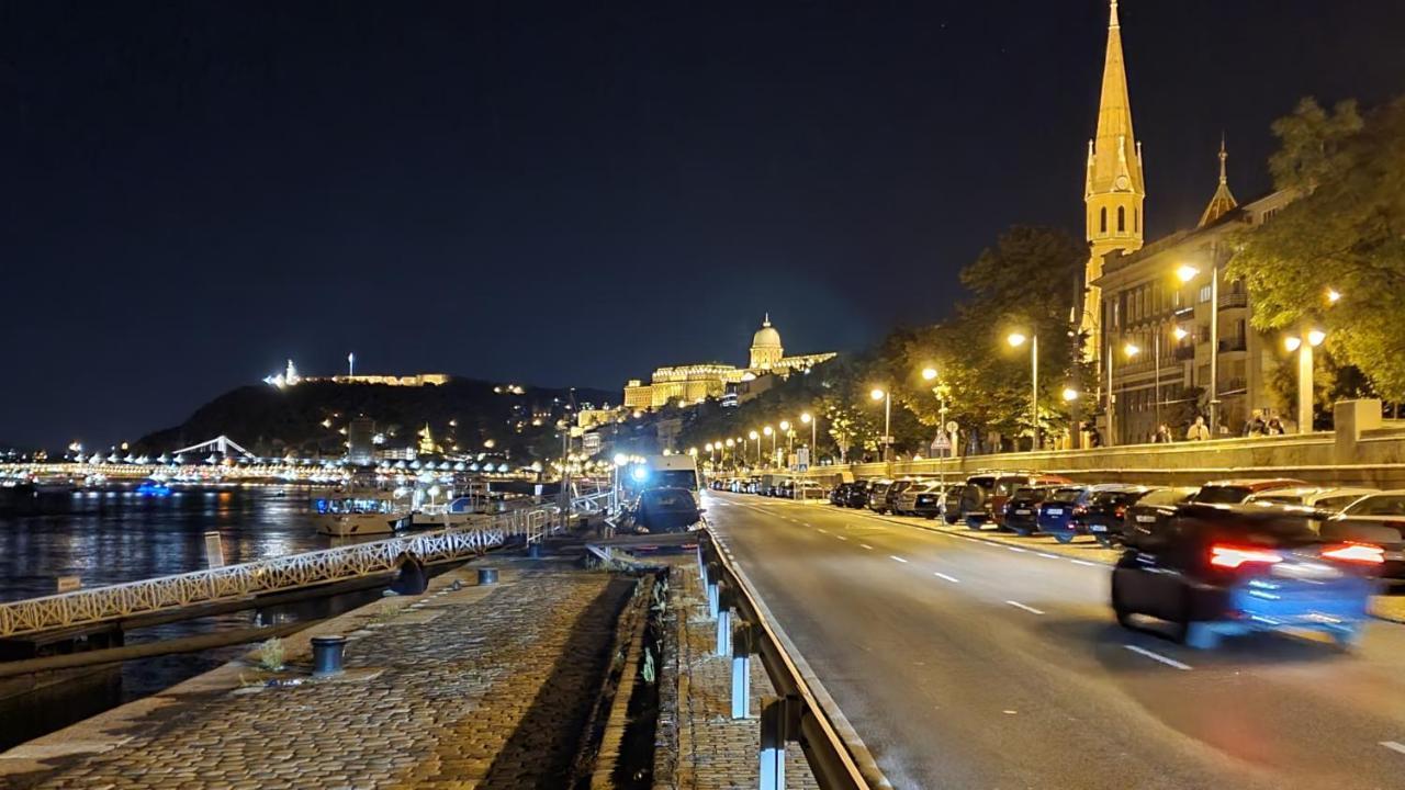 Parliament View Apartment Budapest Exterior foto